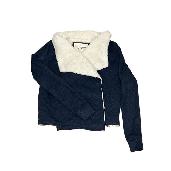 Abercrombie and Fitch Open Front Sherpa Sweatshirt, Size XS/S, KB101 - Picture 2 of 3